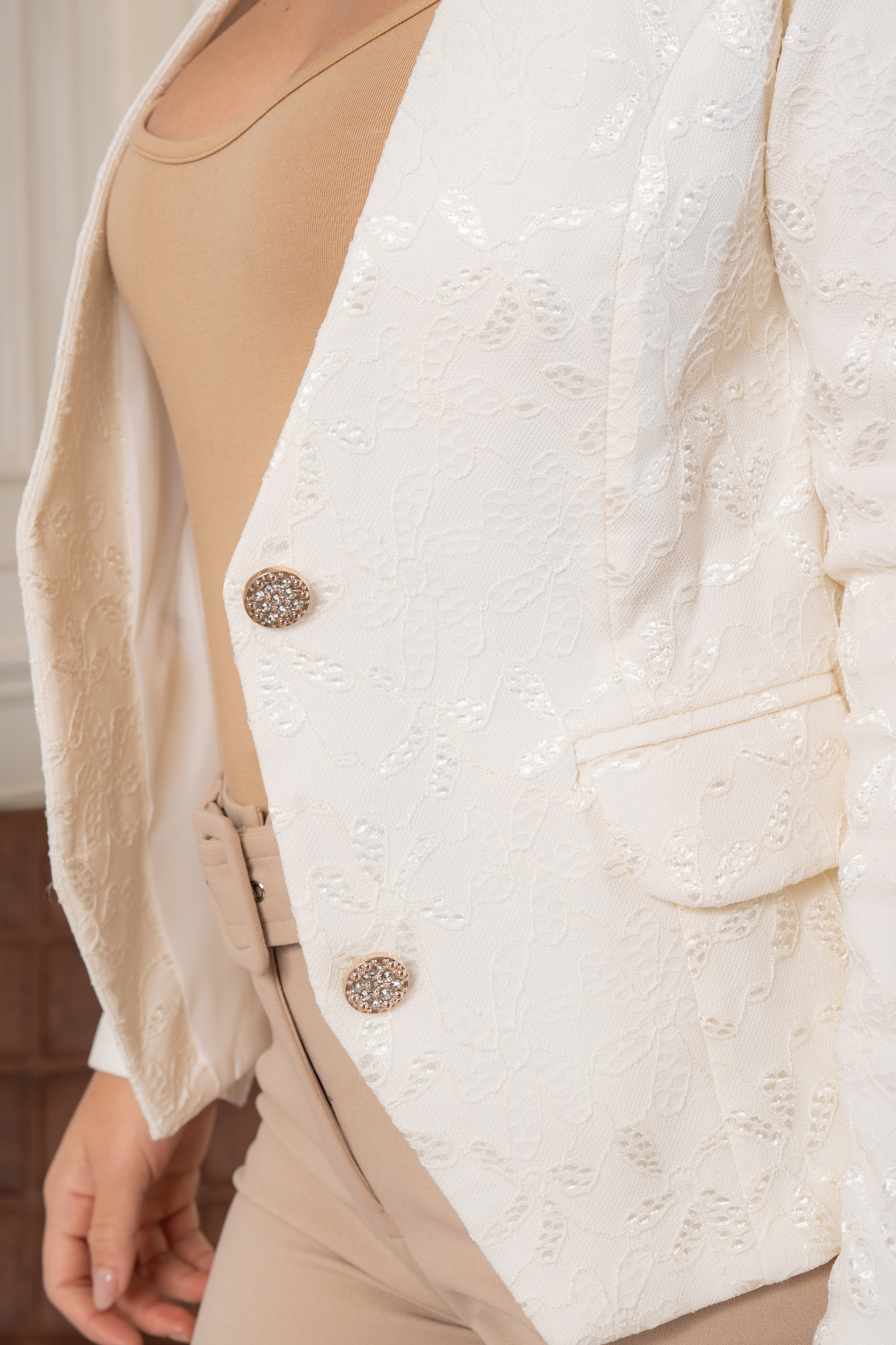 Blazer de Encaje Iris Perla