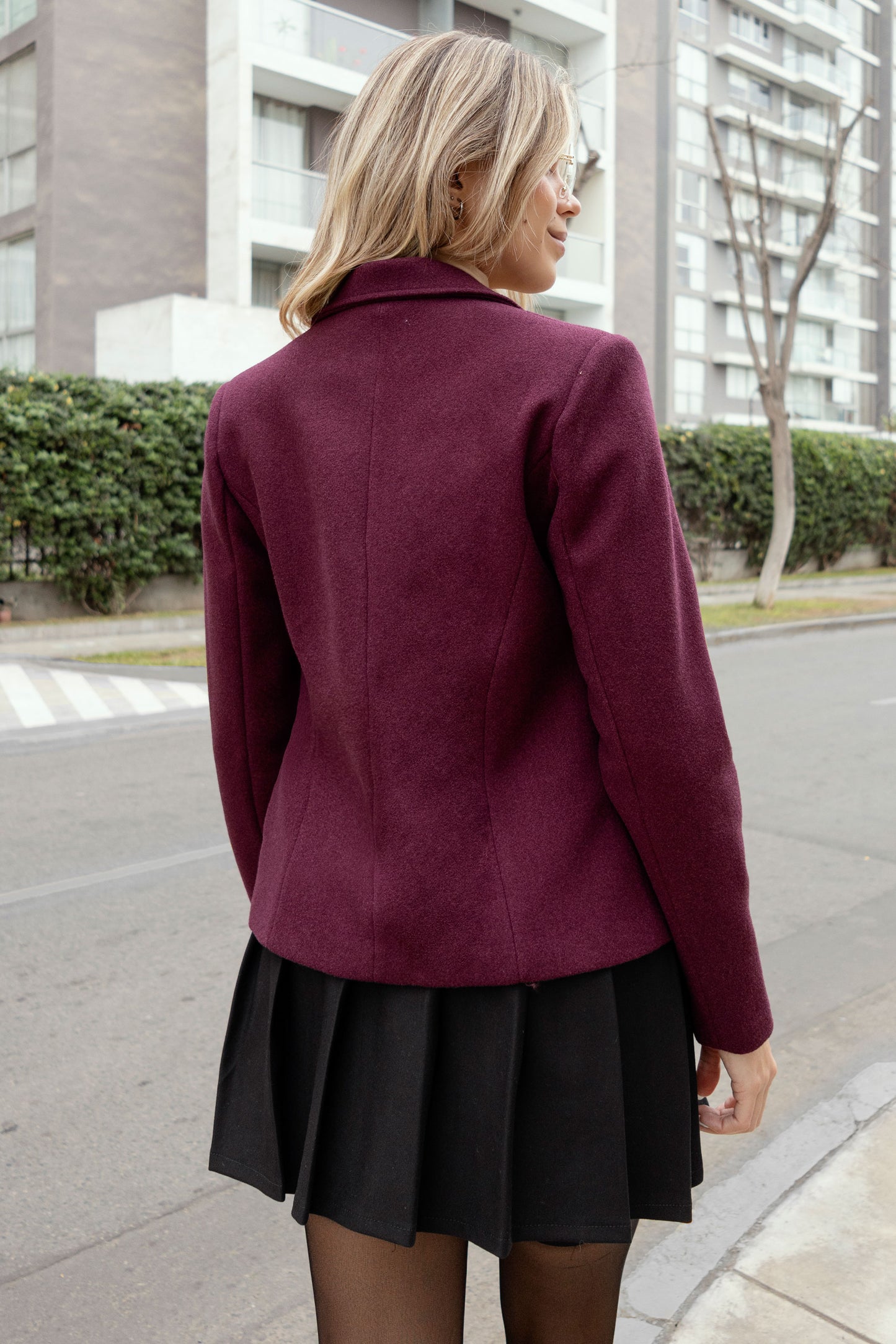 Blazer de Paño Andrea Borgoña